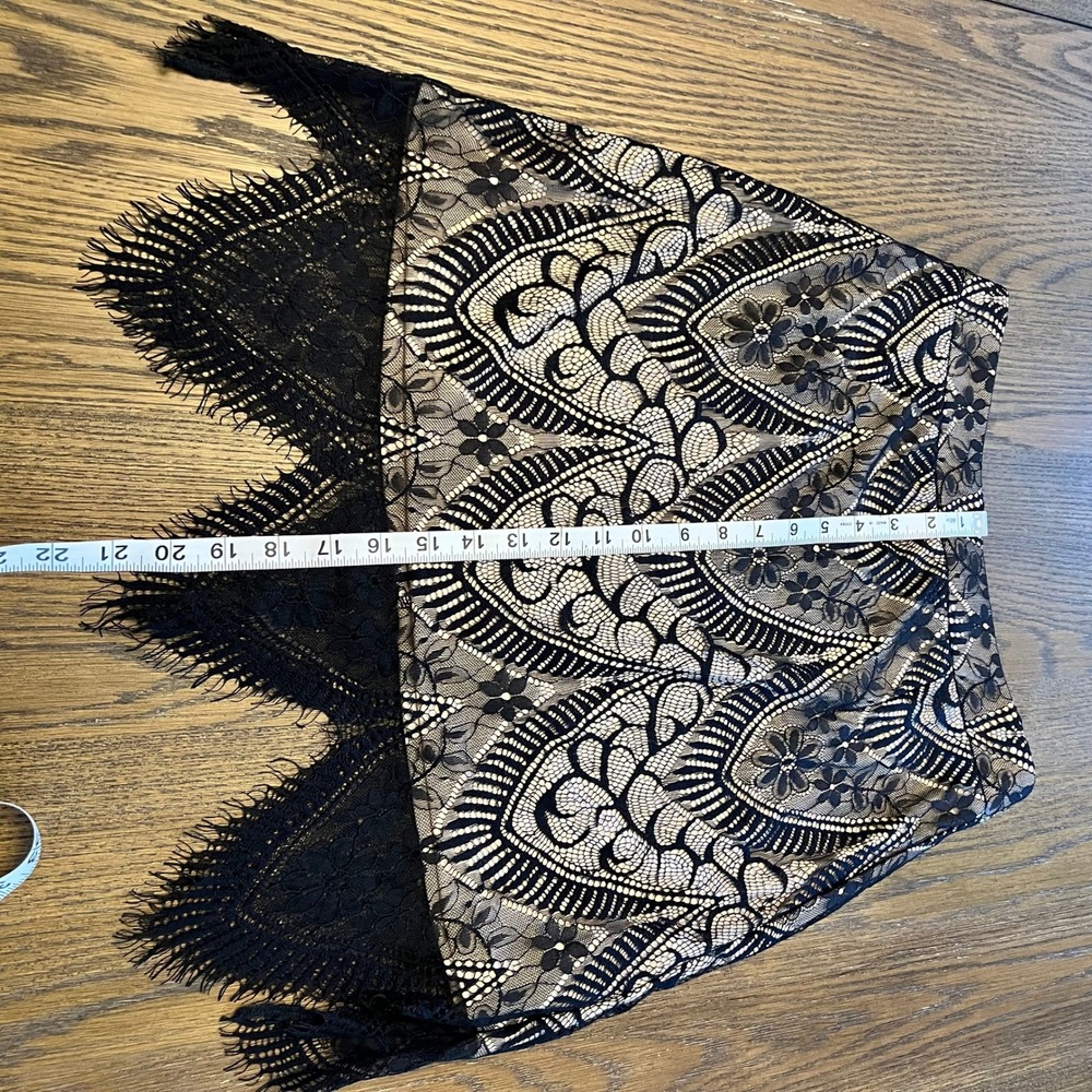 Lulus Mini Skirt Black Lace Nude Lining Eyelash Hem Gothic Whimsigoth Coquette M - Picture 7 of 8
